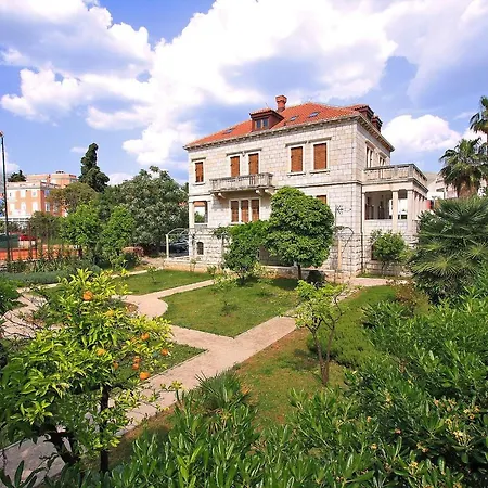 Bed & Breakfast Filaus 4*