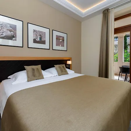 Boutique Filaus 4*