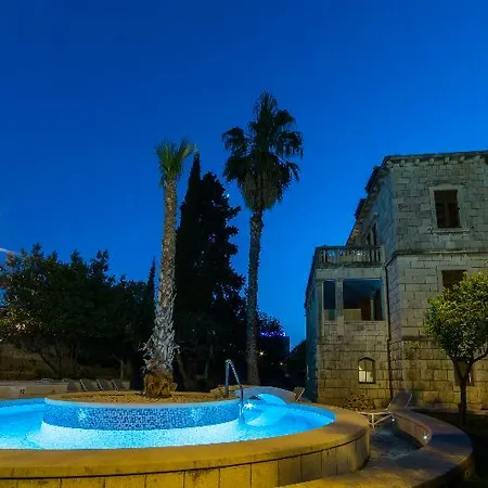 Boutique Filaus 4*