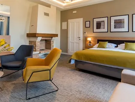 Oda ve Kahvaltı Boutique Filaus 4*